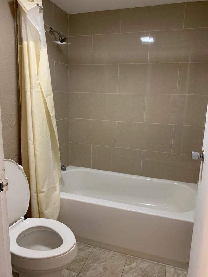La Casa Inn New Port Richey Gulf Beach Us-19 Eksteriør billede