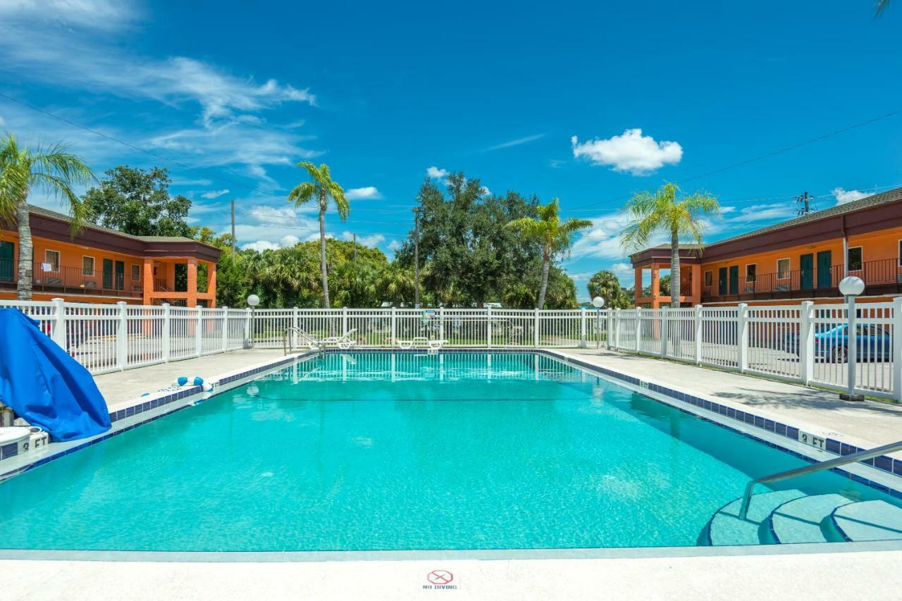 La Casa Inn New Port Richey Gulf Beach Us-19 Eksteriør billede