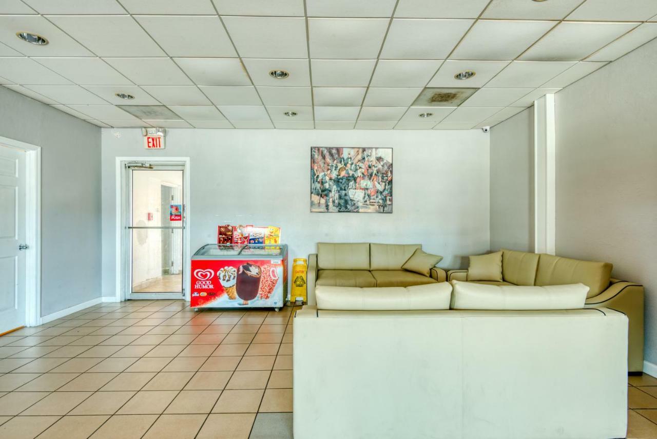 La Casa Inn New Port Richey Gulf Beach Us-19 Eksteriør billede